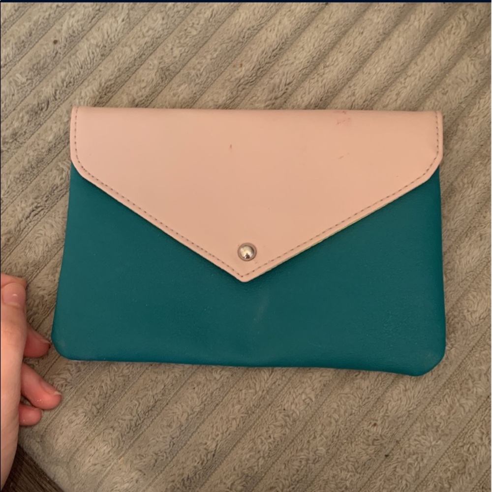 Makeup bag